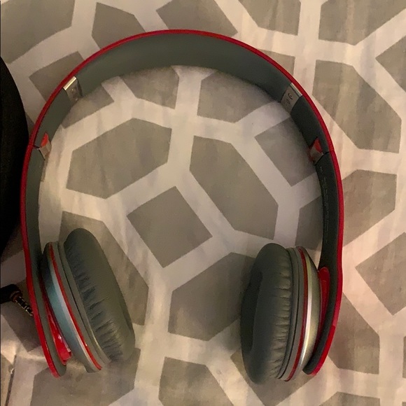 Limited Edition Beats by Dre Solos - Picture 7 of 7